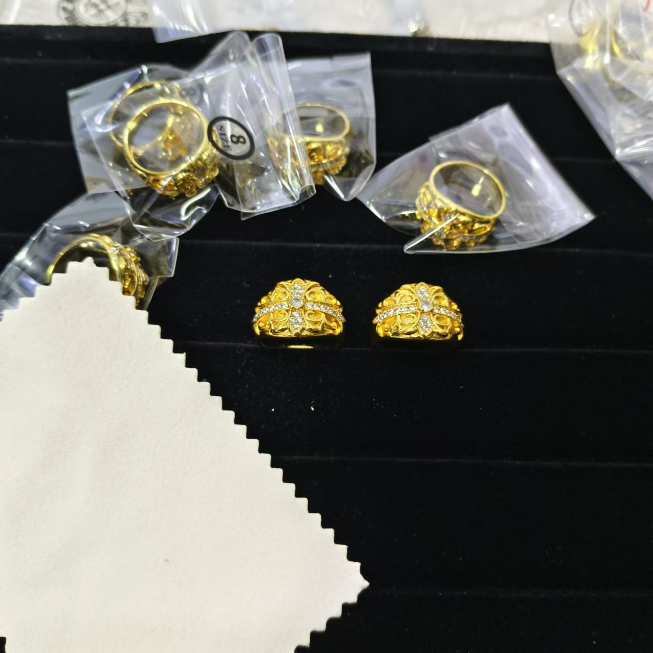 クロムハーツ 新作リング - スタイリッシュなデザイン