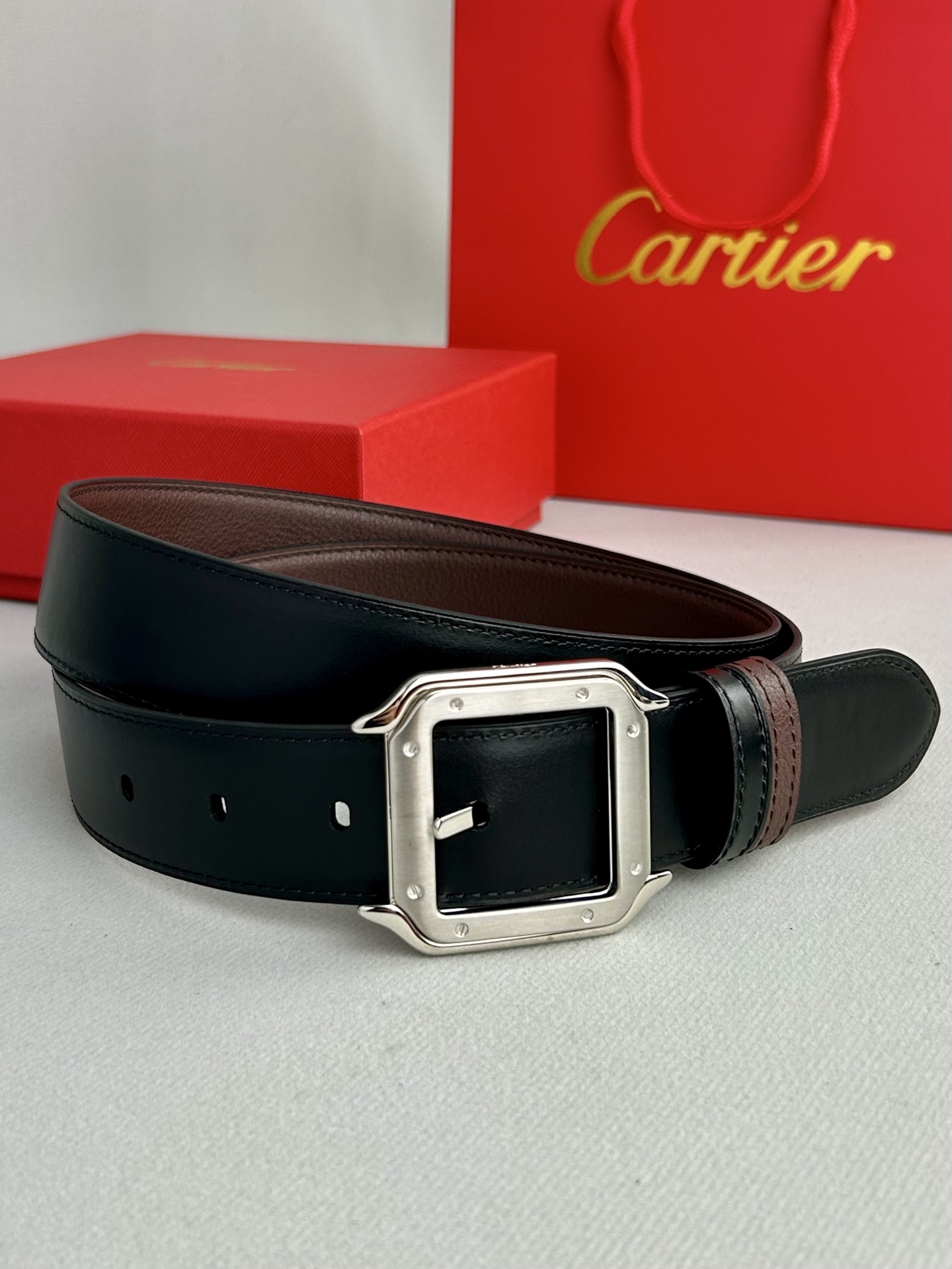 Cartier Classic Men’s Belt: Premium Quality Leather, Elegant Design, 35mm Wide, Gold Detail - 图片 8