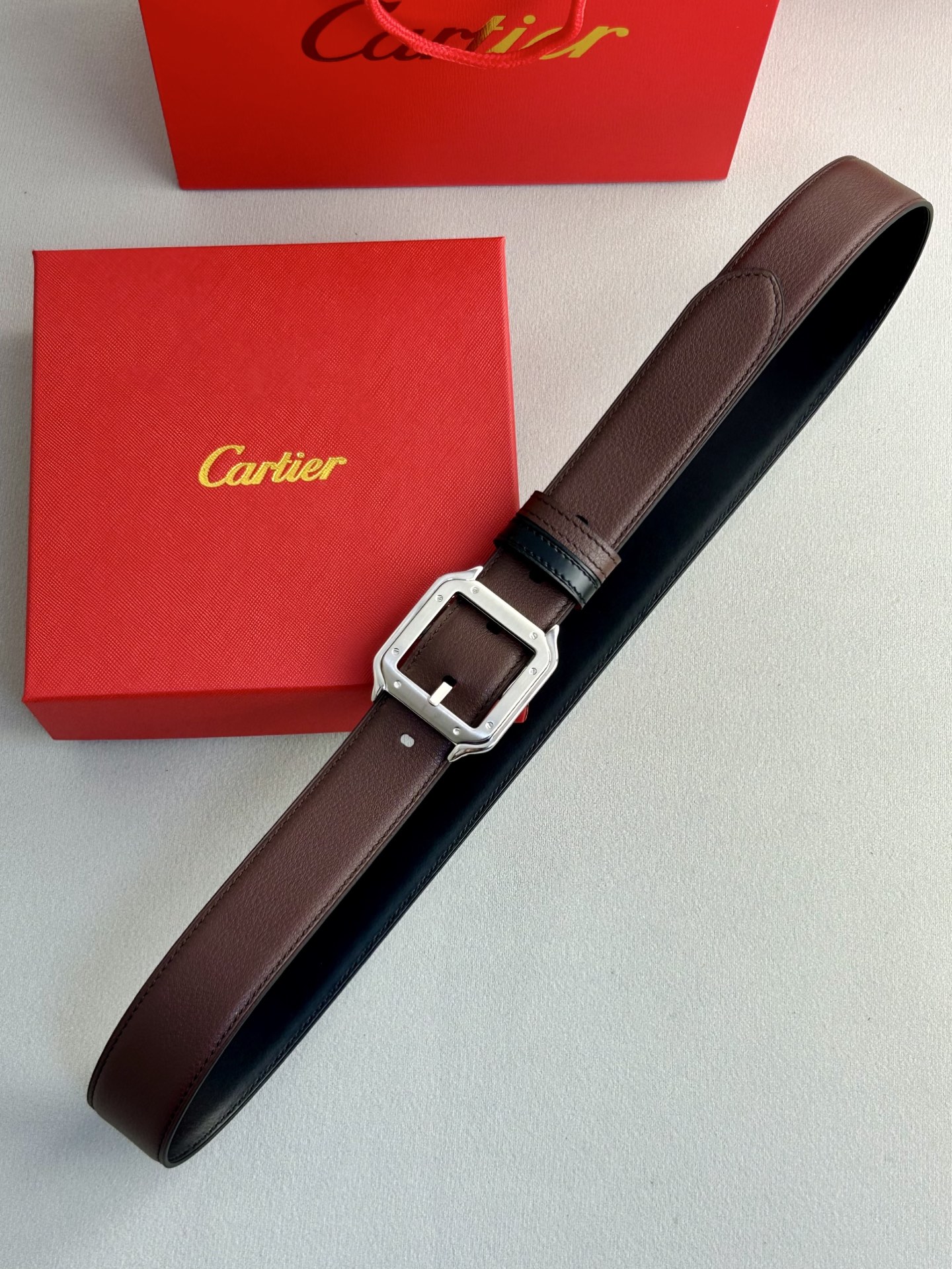 Cartier Classic Men’s Belt: Premium Quality Leather, Elegant Design, 35mm Wide, Gold Detail - 图片 6