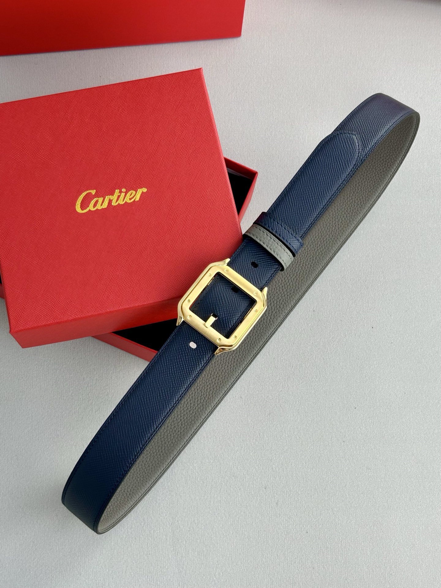 “Cartier Classic Men’s Belt: Premium Leather, Gold Buckle, 35mm Wide, High-End Quality” - 图片 4