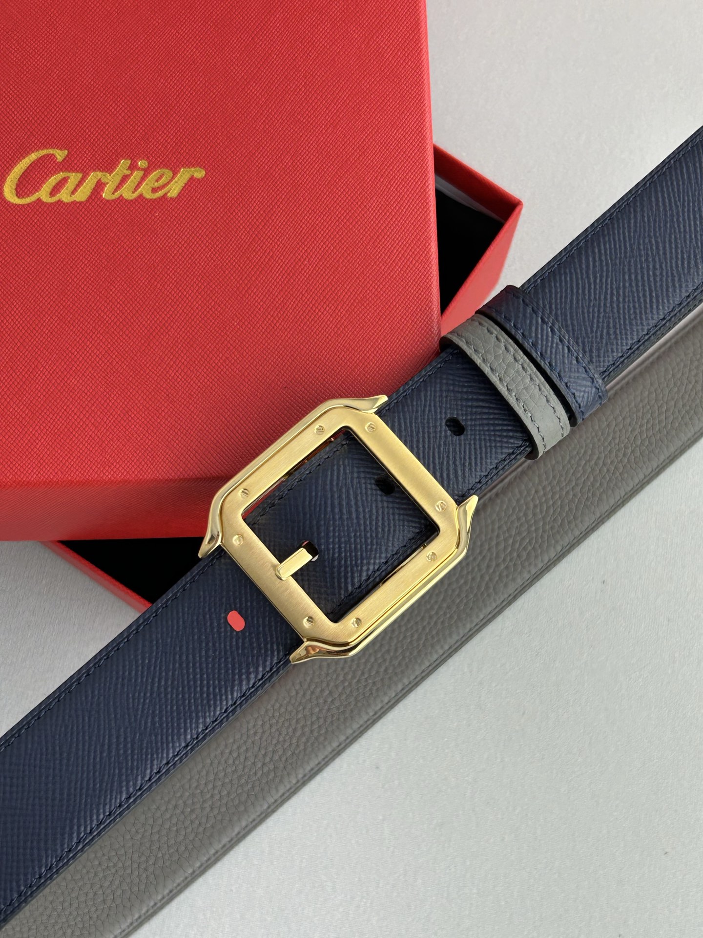 “Cartier Classic Men’s Belt: Premium Leather, Gold Buckle, 35mm Wide, High-End Quality”