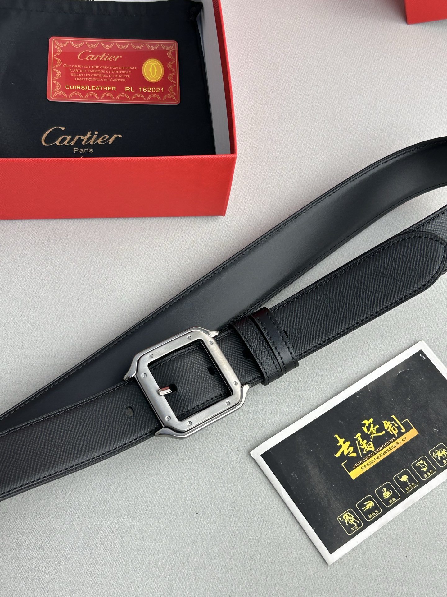 Cartier Classic Men’s Belt: Premium Quality Leather, Gold Buckle, 35mm Wide. - 图片 5