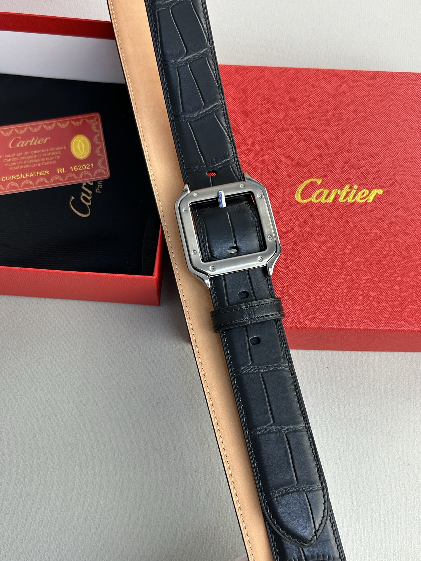 Review: Cartier Classic Men’s Belt – Premium Quality Leather and Gold Details - 图片 3