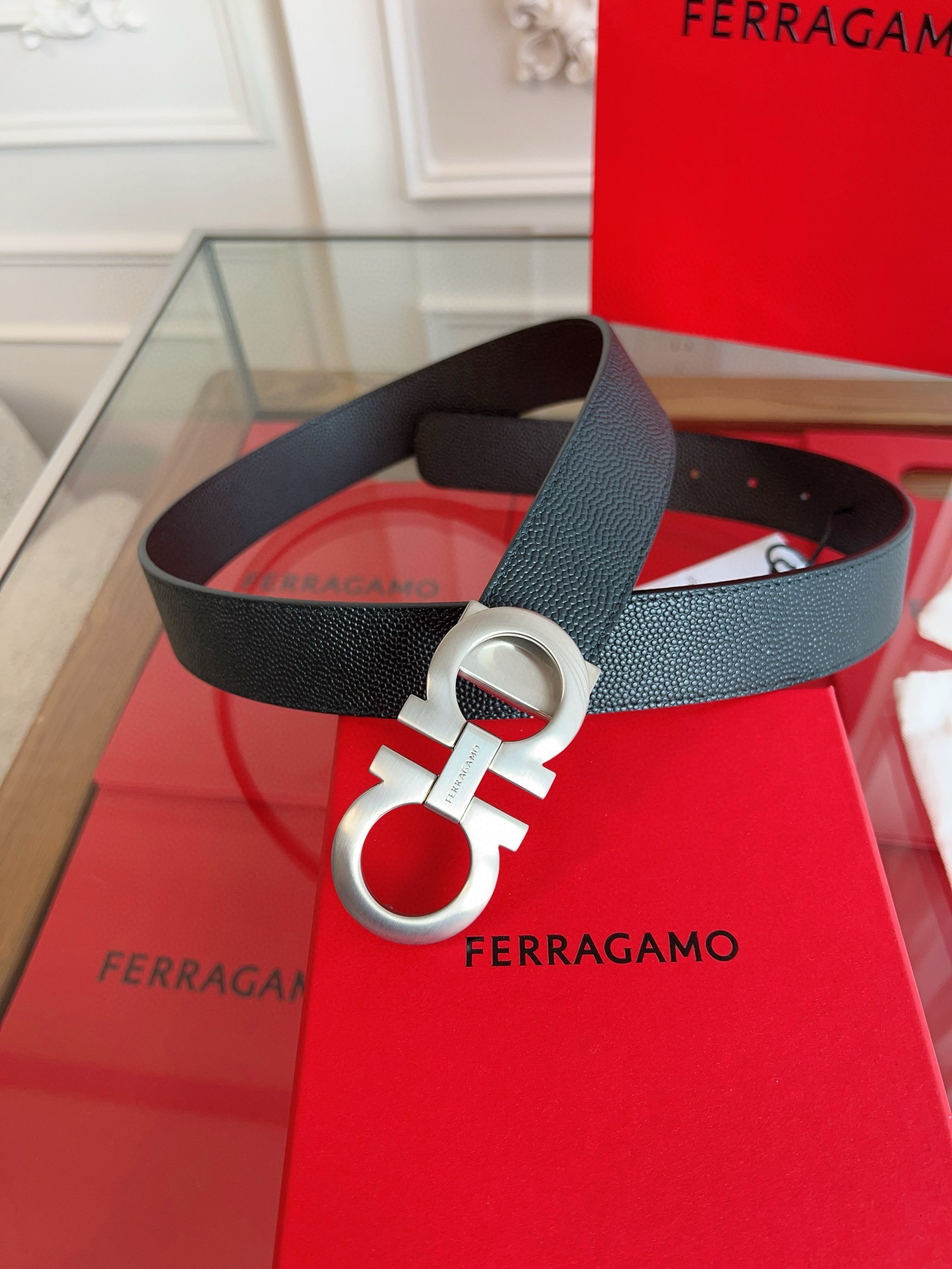 High-End Male Belt: P506 Feragmu Design with NFC Chip Scan Certification - 图片 5