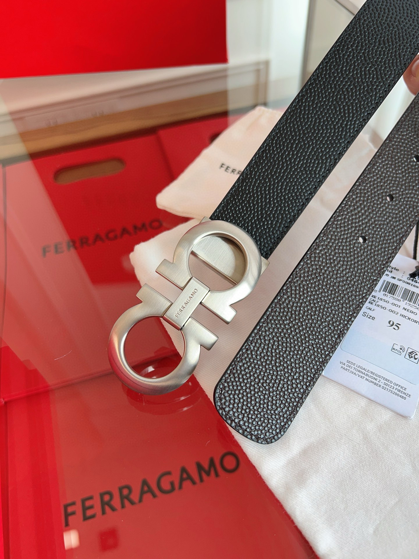 High-End Male Belt: P506 Feragmu Design with NFC Chip Scan Certification - 图片 6