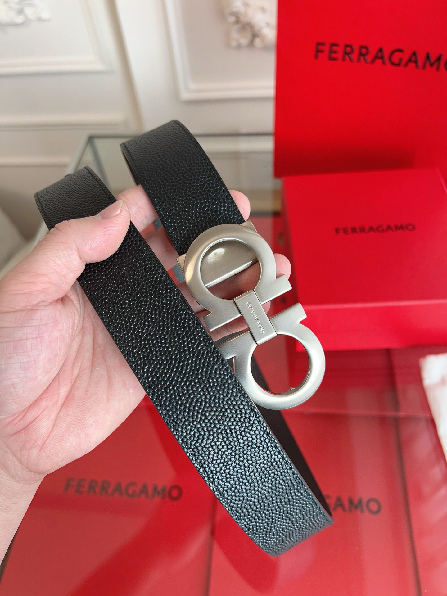 High-End Male Belt: P506 Feragmu Design with NFC Chip Scan Certification - 图片 8