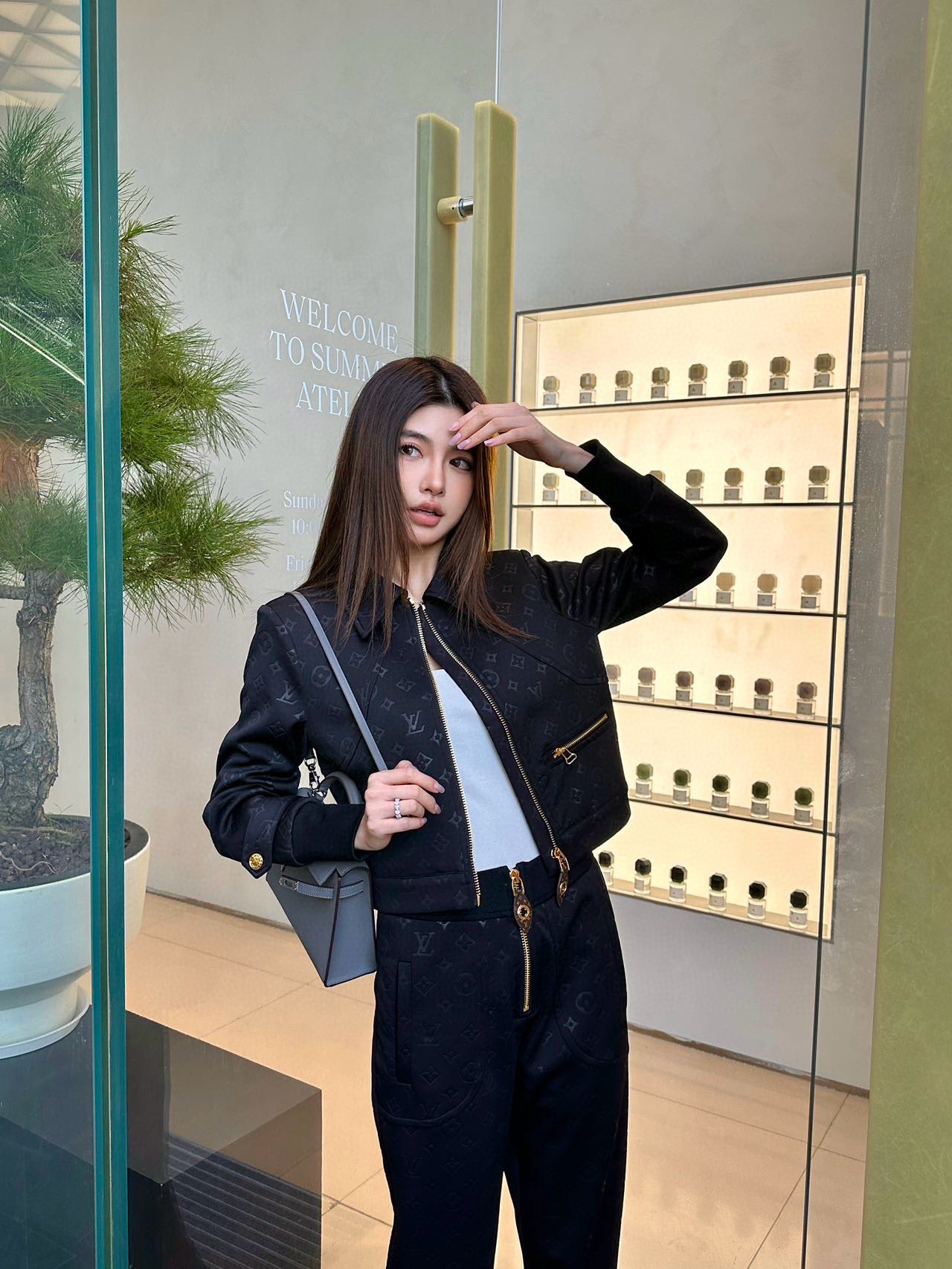 Louis Vuitton Women's Black Monogram Corduroy Jacket and Pants Set 6 i1739798629945 9470 0 4