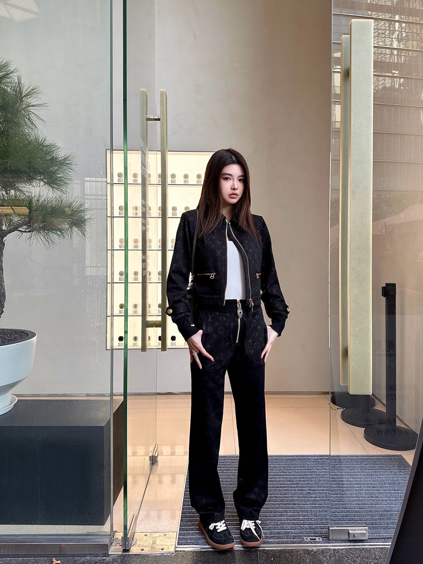 Louis Vuitton Women's Black Monogram Corduroy Jacket and Pants Set 4 i1739798630192 1583 0 1