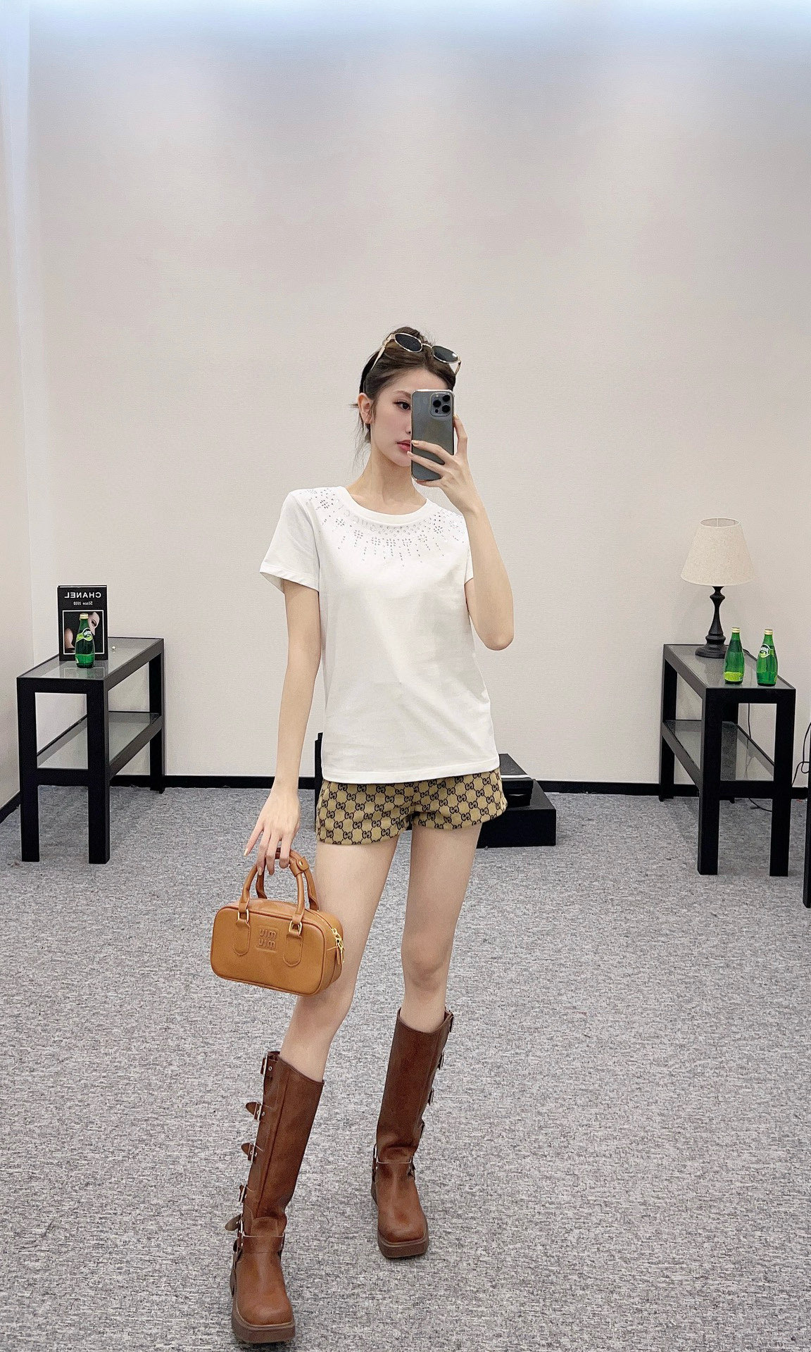 Gucci 2025 Rhinestone Embellished Cotton Tee, Short Sleeve, Crew Neck 1 i1741182436073 6922 0 4