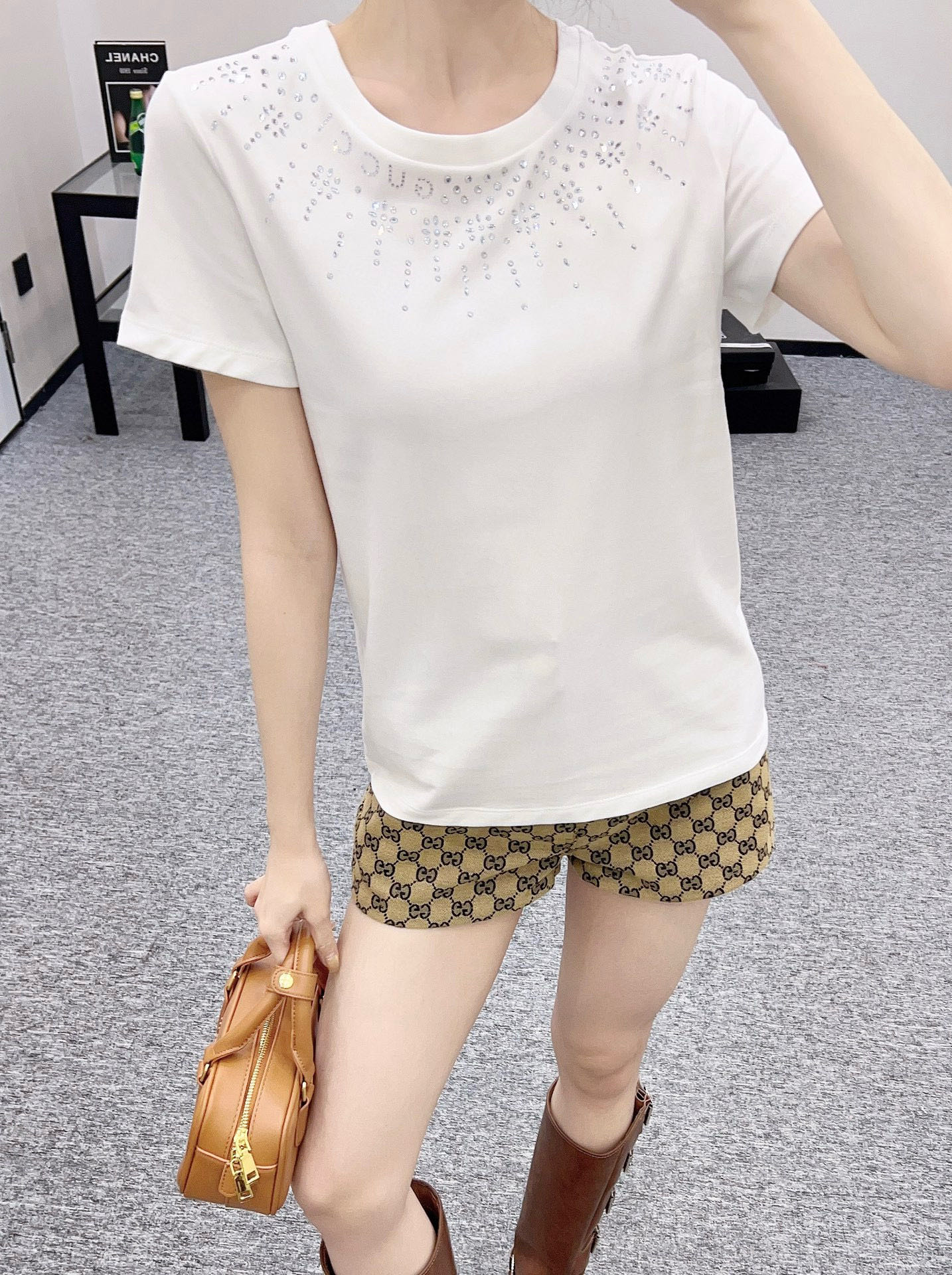 Gucci 2025 Rhinestone Embellished Cotton Tee, Short Sleeve, Crew Neck 2 i1741182440602 9233 0 1