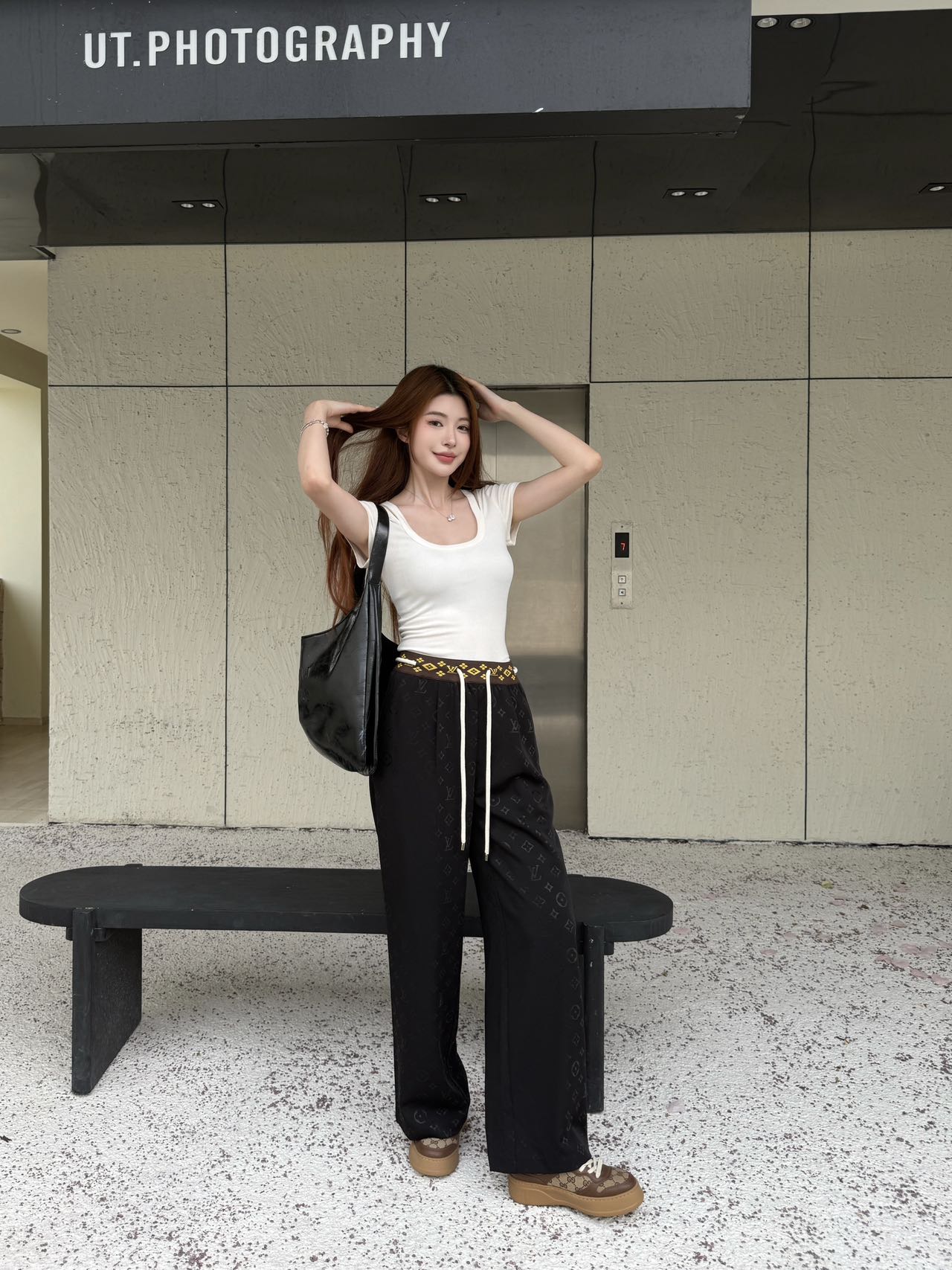 Louis Vuitton 2025SS New Stylish Texture Pants - Elegant and Chic