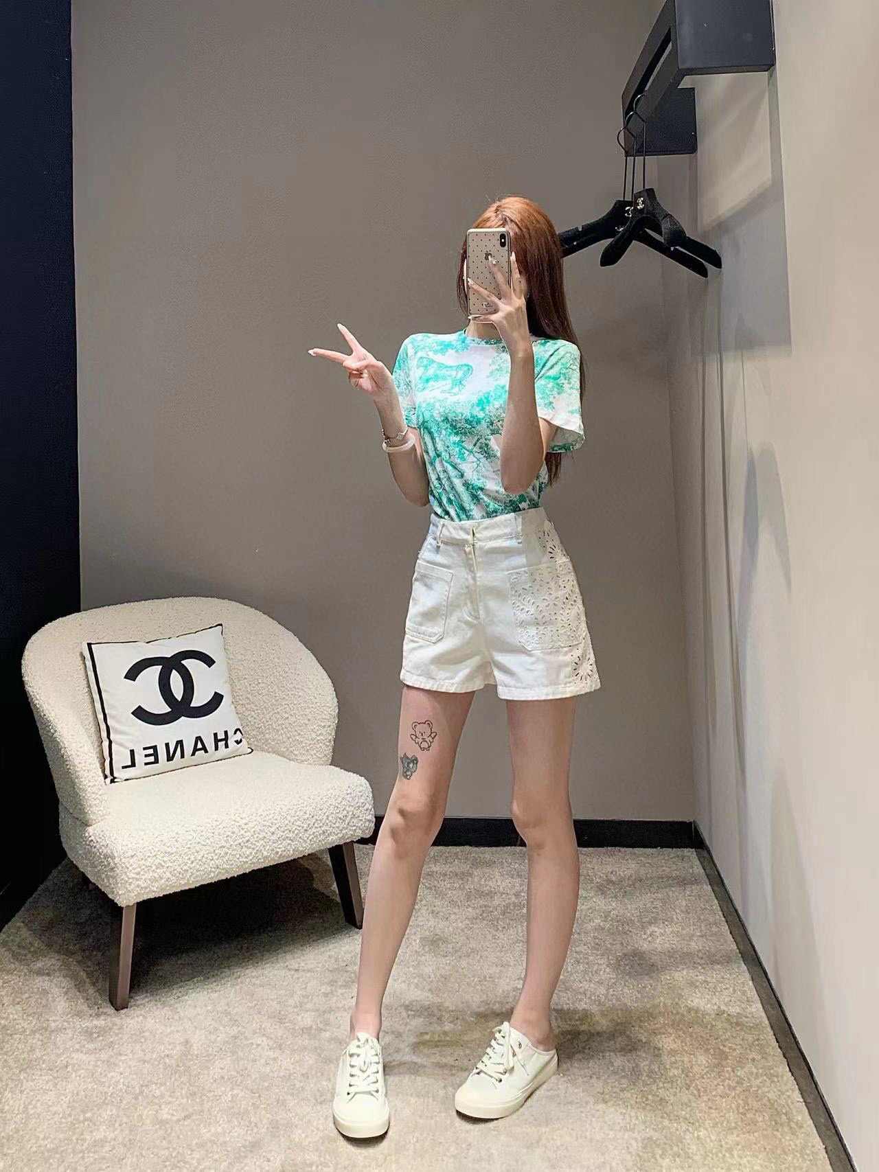 Dior Fall Riviera Green Animal Print Tee - Cotton Linen Blend, Relaxed Fit 5 i1747146561148 2573 0 4