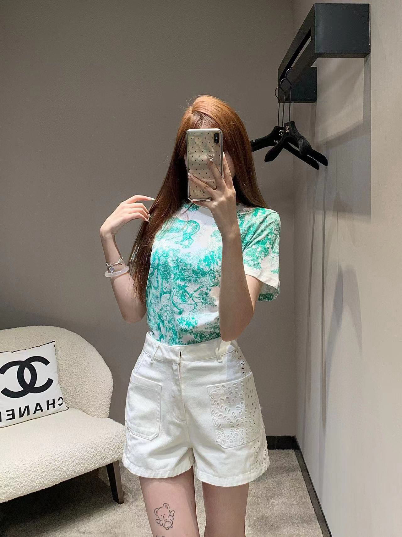 Dior Fall Riviera Green Animal Print Tee - Cotton Linen Blend, Relaxed Fit 7 i1747146561150 1116 0 6