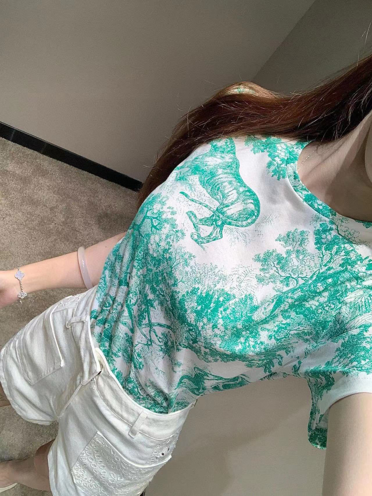 Dior Fall Riviera Green Animal Print Tee - Cotton Linen Blend, Relaxed Fit 6 i1747146565791 1633 0 5