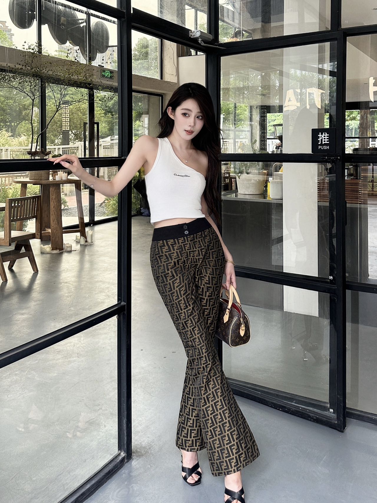 i1755520662988 9215 0 2