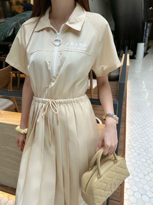 Prada 2025SS New Lightweight Dress - Stylish, Elegant, and Comfortable 1 Prada 2025SS New Lightweight Dress - Stylish, Elegant, and Comfortable