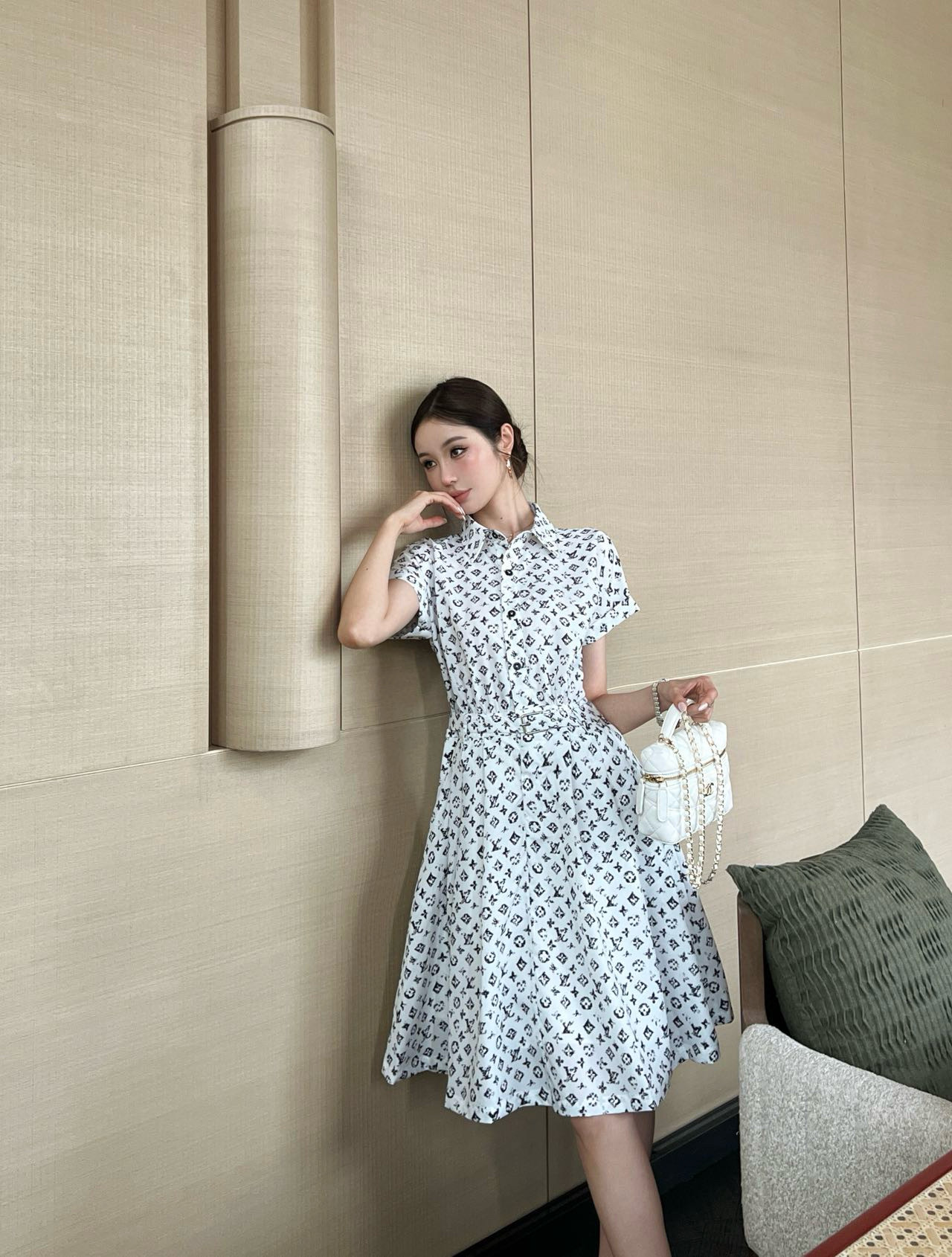 NO:485495,Model number D25090328 LOUIS*Dujia LV new style, all-purpose presbyterian letter logo printed with half-breasted placket lapel waist-closed short-sleeved dress with belt!  White, (M size bust 100, waist 84, rotator sleeve length 26, skirt length 100), louis vuitton, louis vuitton, louis vuitton, louis vuitton, skirts, T-shirt, alexander wang19860909款号D25090328 LOUIS*驴家LV新款 通体老花字母logo印花半排扣门襟翻领收腰显瘦短袖连衣裙配腰带！白色,（M码胸围100,腰围84,连肩袖长26,裙长100）发,,louis vuitton,louis vuitton,louis vuitton,louis vuitton,skirts,T-shirt,alexander wang,Women's clothing