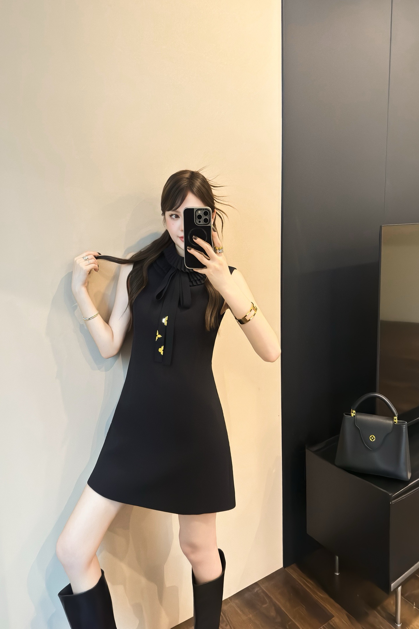 Louis Vuitton 2025SS Sleeveless Mini Dress - Elegant, Slim Fit, and Stylish 1 i1756294930253 5003 0 0