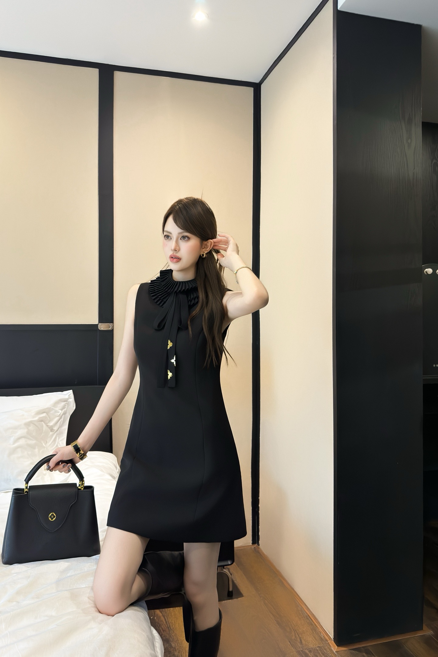 Louis Vuitton 2025SS Sleeveless Mini Dress - Elegant, Slim Fit, and Stylish 4 i1756294931738 3007 0 3