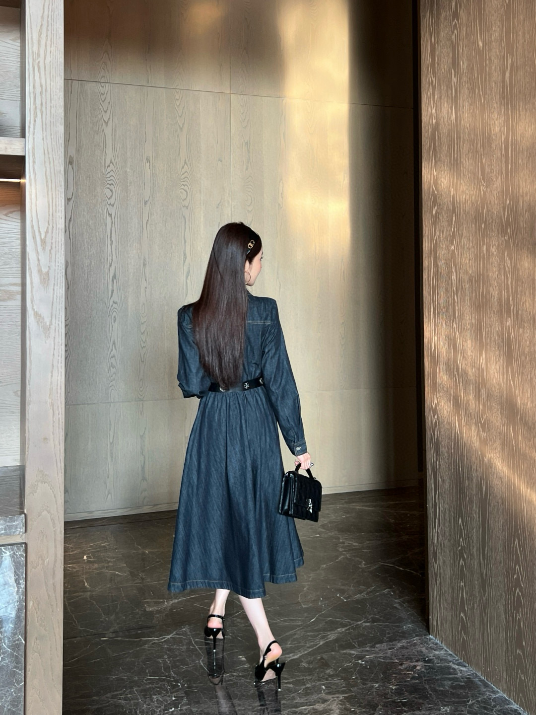 Dior 25Ss Denim Midi Dress with Belt - Chic and Comfortable 9 i1756550234415 8015 0 8