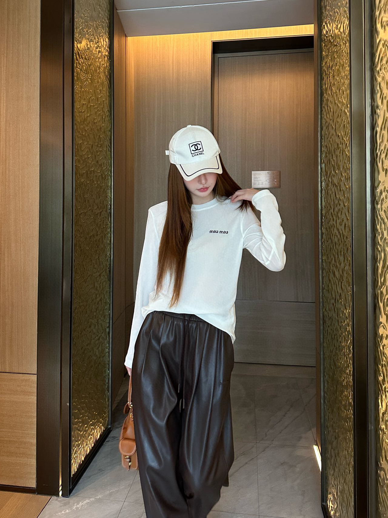Miu Miu Women's Round Neck Velvet Base Shirt Long Sleeve Slim Fit 8 i1756553211448 6032 0 7