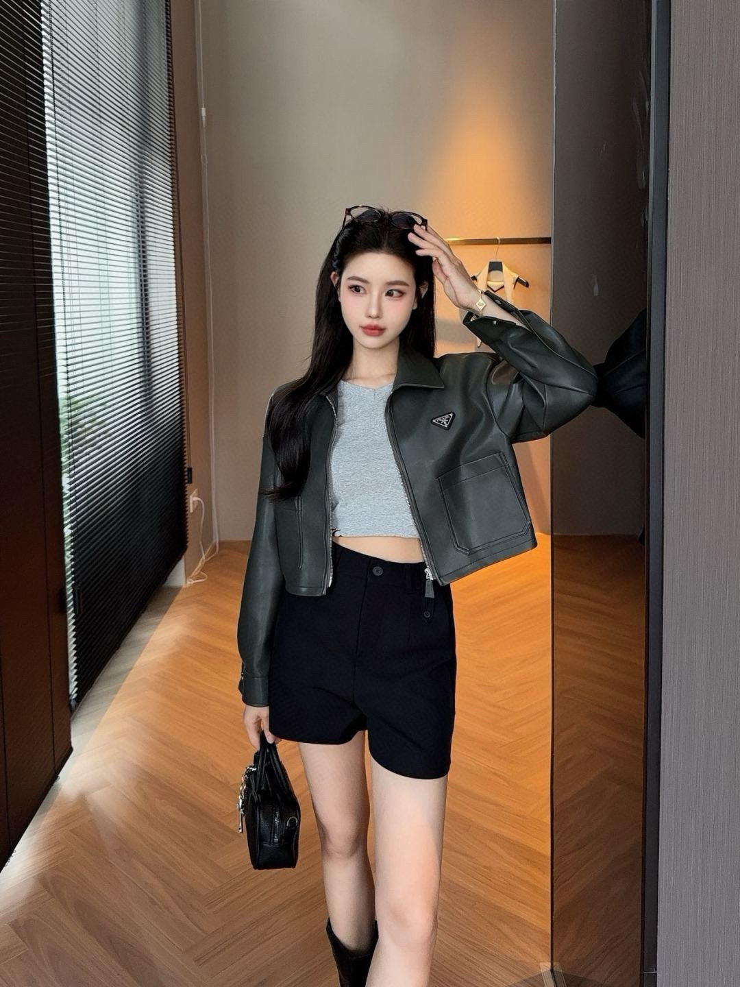 i1760265102296 1976 0 1