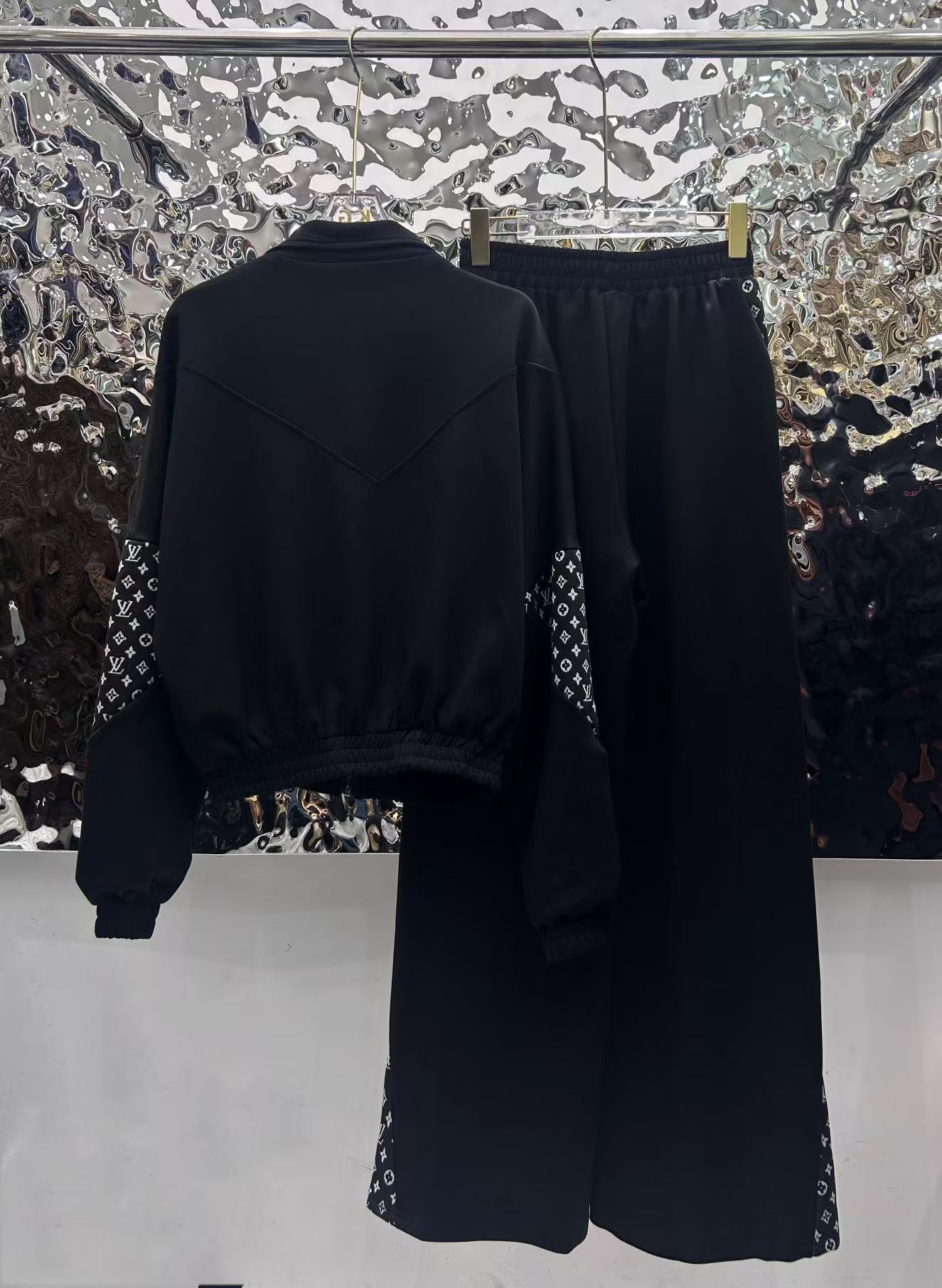 i1760367593209 3405 0 12