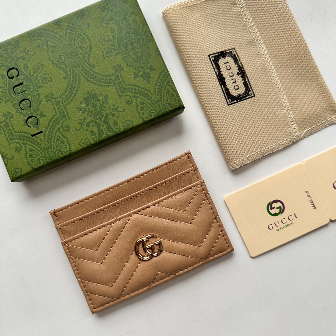 Gucci Marmont Wallet Card pack Gold Calfskin Cowhide