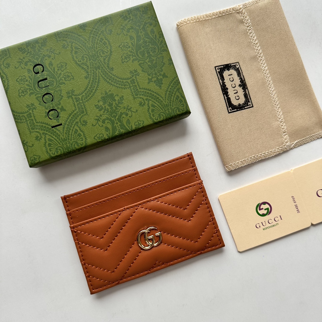 Gucci Marmont Wallet Card pack Gold Calfskin Cowhide