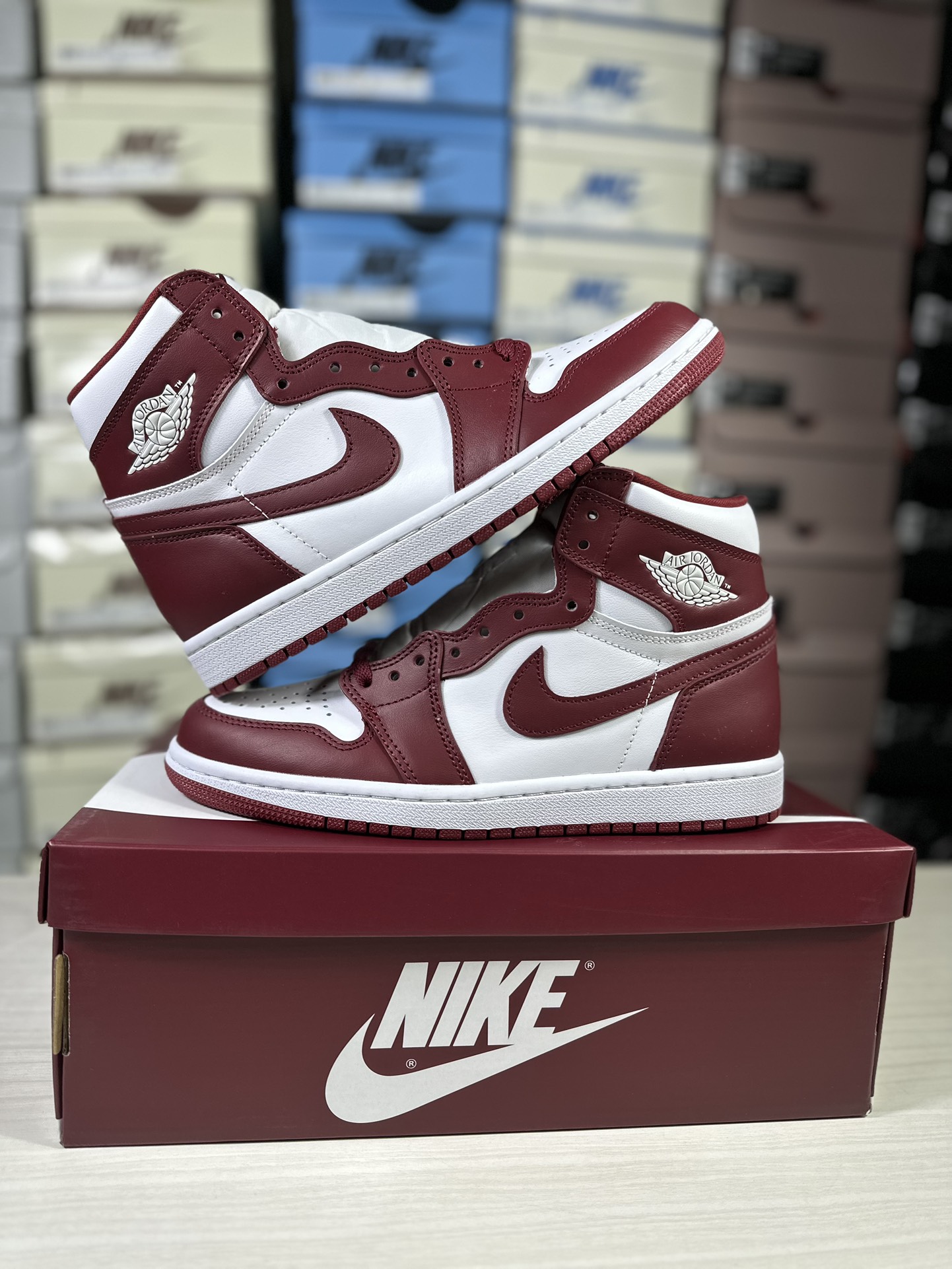 JordanAirJordan1HighOG舒适耐磨透气防滑高帮复古篮球鞋男款白红货号DZ5485-16