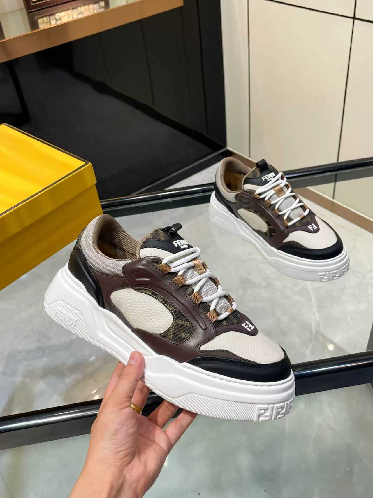 🎤 🎤 - 🔍🔍🔍 - - - T U · - · ( · · ) -Taglia 38-46 Fendi Scarpe sportive Scarpe Scarpe