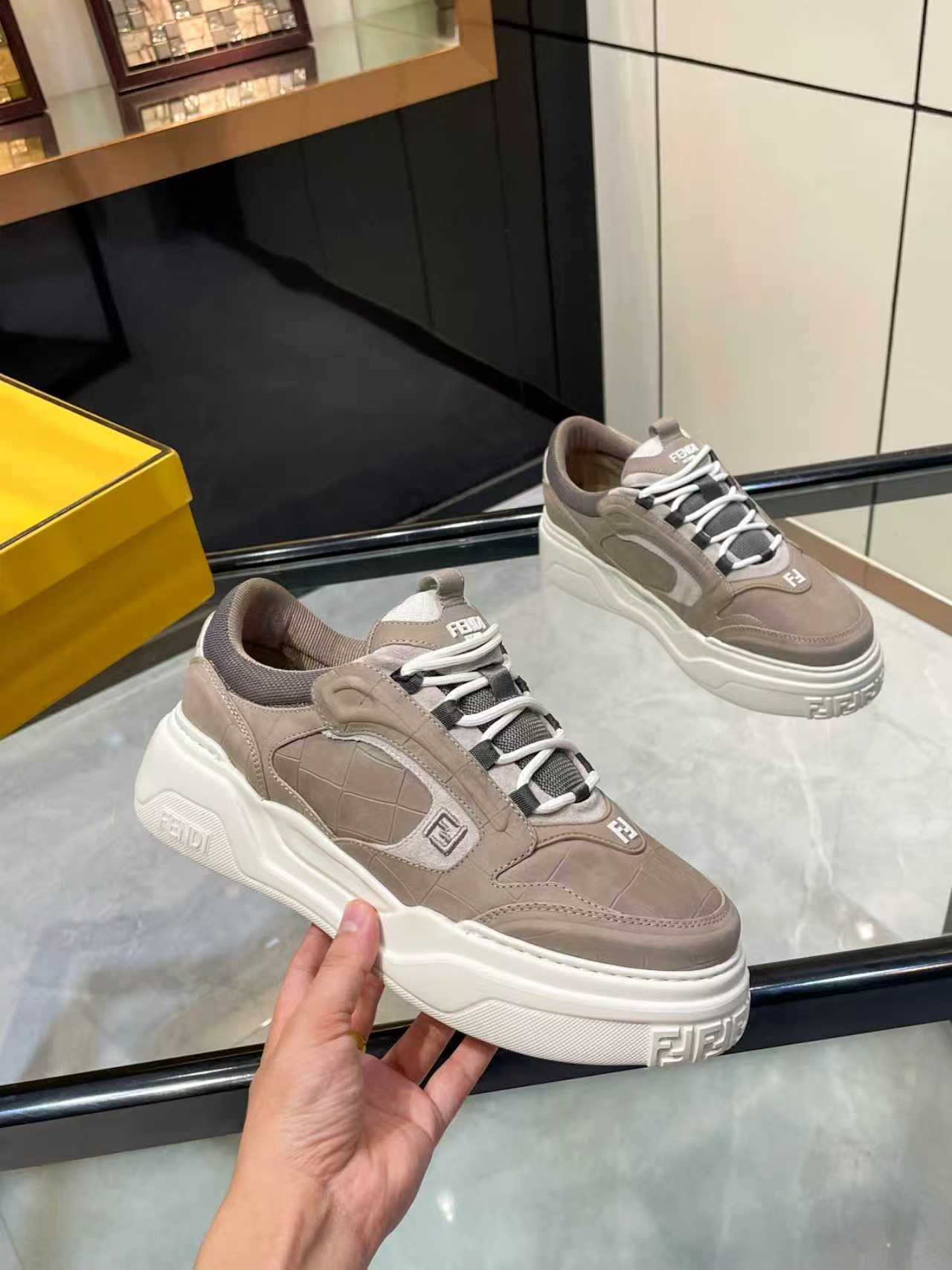 🎤 🎤 - 🔍🔍🔍 - 🔝 - - T U · - · ( · · ) -Taglia 38-46 Fendi Scarpe sportive Scarpe Scarpe