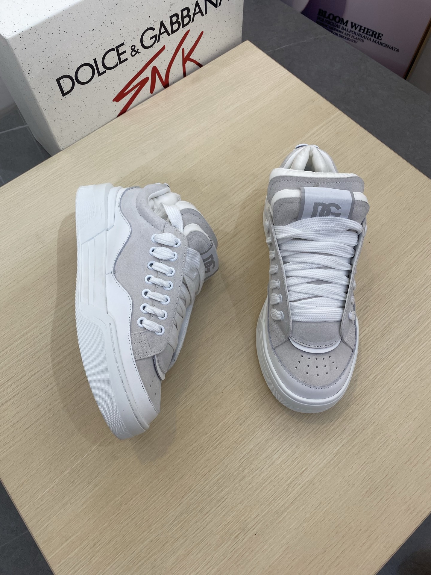 Dolce&Gabbana Men's Leather Sneakers Casual Shoes, Gray, Sizes 39-44 3 i1745339724669 2660 0 1