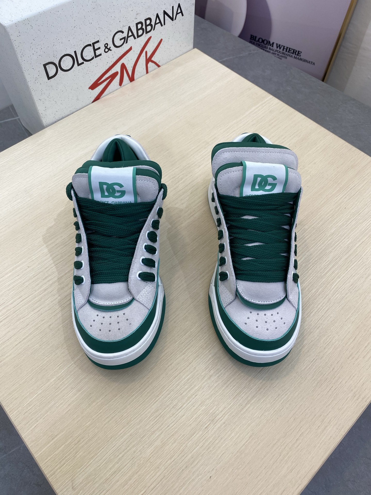 Dolce & Gabbana Men's Leather Sneakers Green/White Stylish Comfort Size 39-44 1 Dolce & Gabbana Men's Leather Sneakers Green/White Stylish Comfort Size 39-44