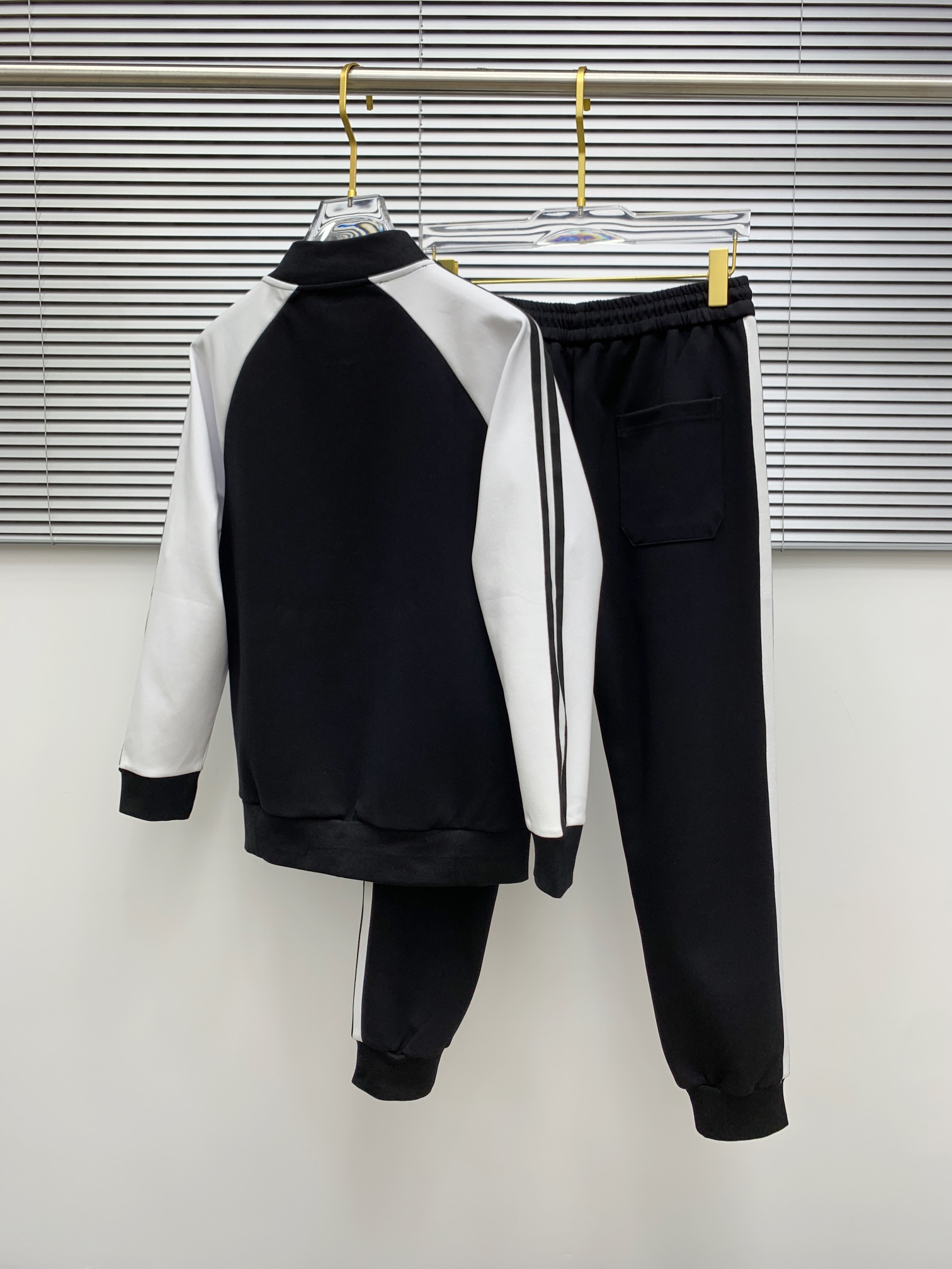 Prada Black & White Colorblock Tracksuit with Logo Patch, Size M-XXXL 10 i1724264642 4520 4