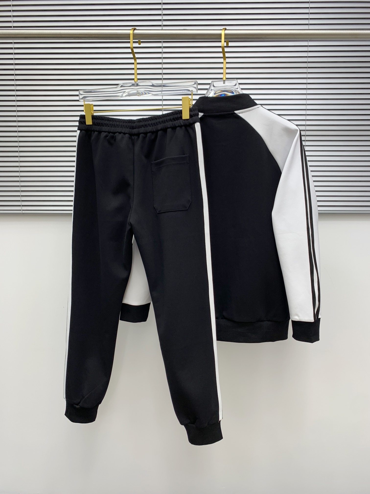 Prada Black & White Colorblock Tracksuit with Logo Patch, Size M-XXXL 12 i1724264642 4841 2