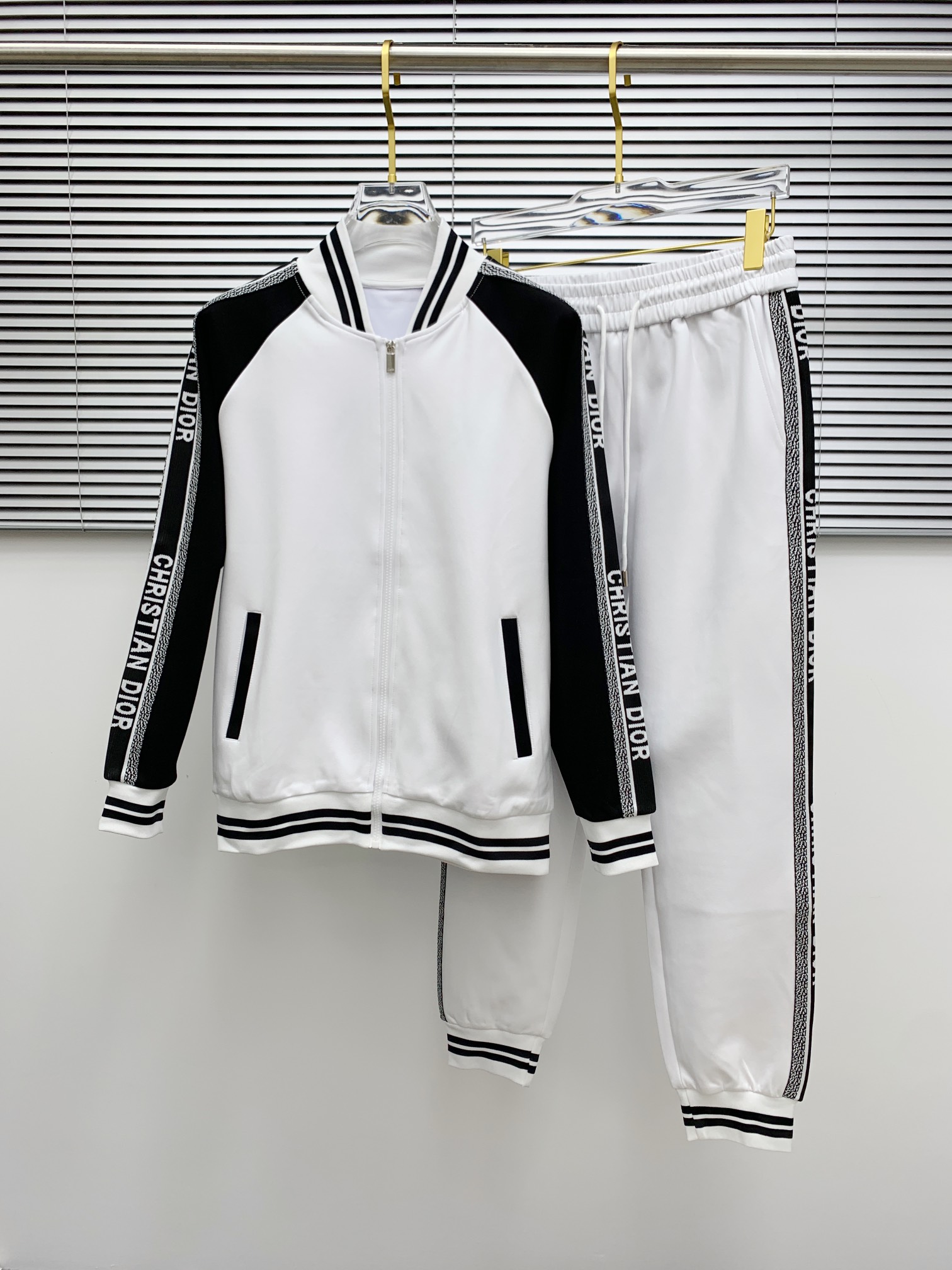 Dior Black & White Two-Piece Suit High-End Letter Ribbon Fashion Tracksuit