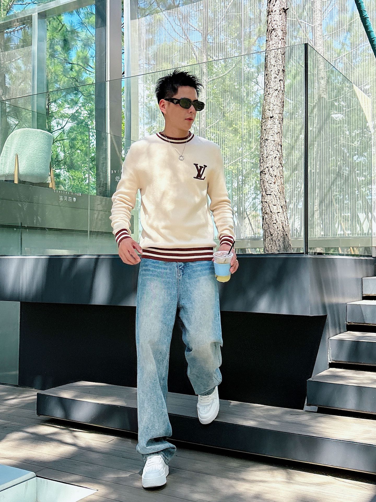 NO:509200,L brand* fitting M-XXXL 2025 spring and summer new color-blocking striped jacquard round neck, exquisite embroidery crafts counter fabric, top-level elements fusion, classic short-sleeved 3-mark complete, trendy men's fashion, whether it is the comfort of the upper body or the incomparable existence, T-shirt, alexander wang19860909L牌*合身版型M-XXXL 2025春夏新款拼色条纹提花圆领,精致绣花工艺专柜面料,顶级元素融合打造,经典短袖3标齐全,潮男时尚,无论是上身舒适度还是都是无可比拟的存在,,T-shirt,alexander wang,Men's clothing