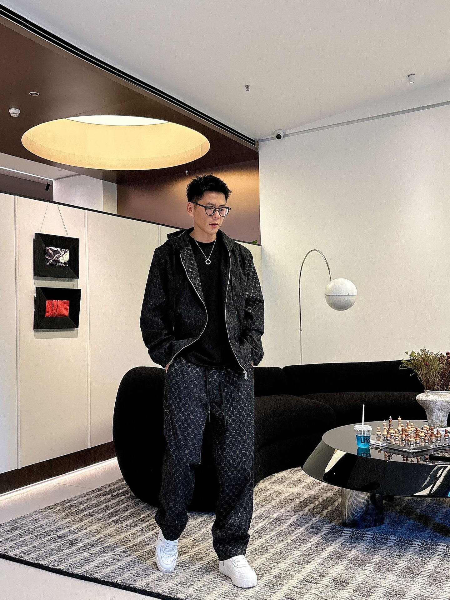 NO:523398,Gucci* casual set style 2025 autumn and winter style top imported private goods, high-end gold stamping craft hooded set custom hardware to create multi-zipper multi-pocket design set, the counter style is fashionable and luxurious, the quality is unquestionable, the upper body effect is excellent, the same style on the luxury official website, style counter size M-3XL,,gucci,gucci,hats,alexander wang19860909古驰 Gucci*休闲套装版型 2025秋冬款顶级进口私货,高端烫金工艺连帽套装定制五金打造多拉链多口袋设计套装,专柜款时尚不失奢华 品质毋庸置疑 上身效果超赞,奢华官网同款 款式专柜尺码M-3XL,,gucci,gucci,hats,alexander wang,Men's clothing