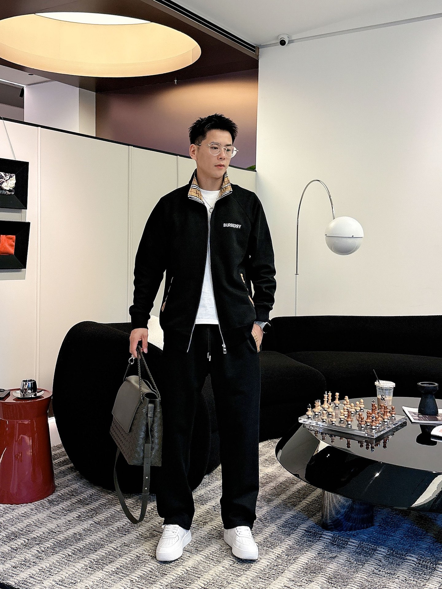 Burberry Zwarte Jogging Set met Rits en Geborduurde Logo, Klassiek Design