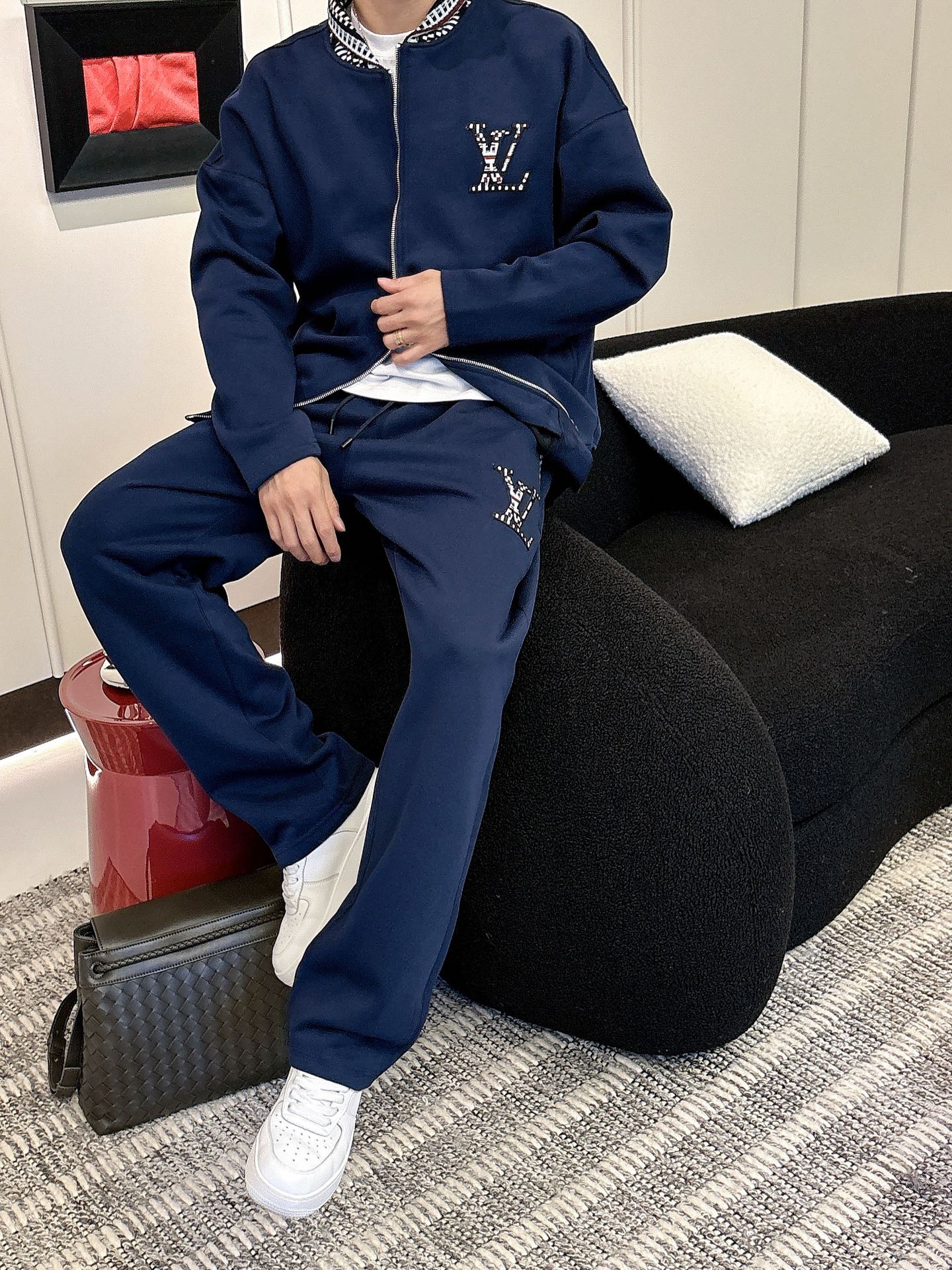 Louis Vuitton Blue Wool Blend Tracksuit with Logo Embroidery, M-XXXL 13 i1757410171519 1626 0 11