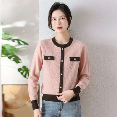 Elegant Round Neck Chanel Style Cardigan - Soft Cashmere Feel & Wool Blend 1 Elegant Round Neck Chanel Style Cardigan - Soft Cashmere Feel & Wool Blend