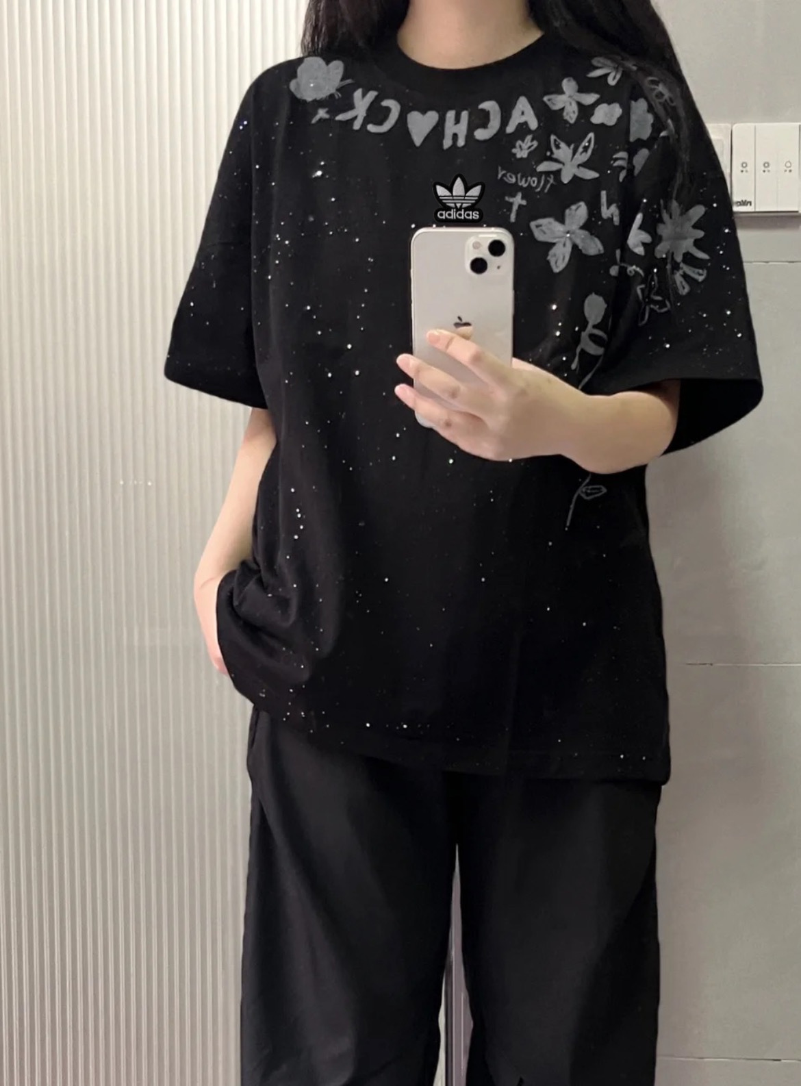 Alternative view of T-Shirt 02671