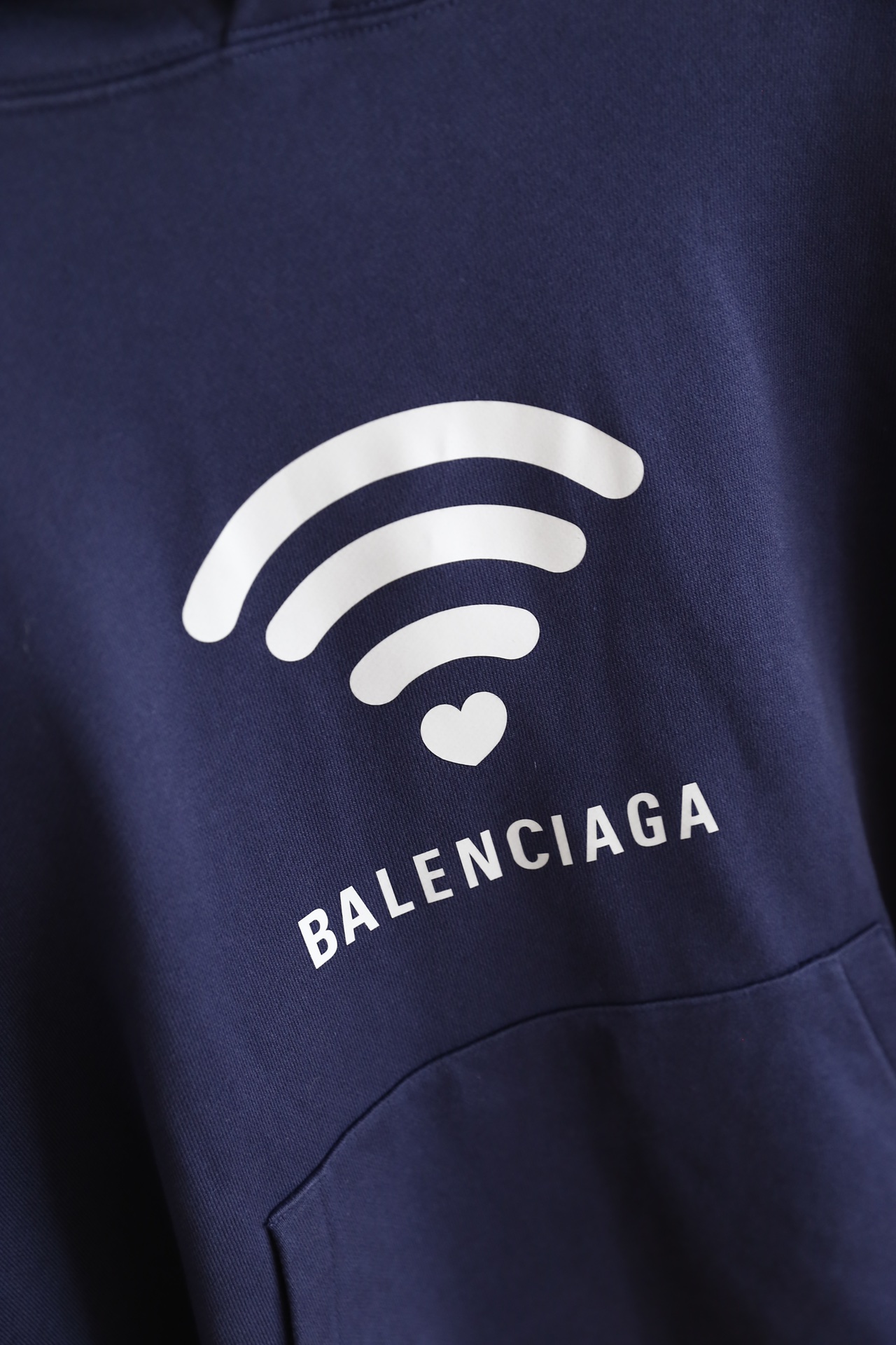 巴黎世家/Balenci*ga.2024秋冬新品男士卫衣！奢华最新款连帽卫衣奢华品牌字母LOGO设计！原