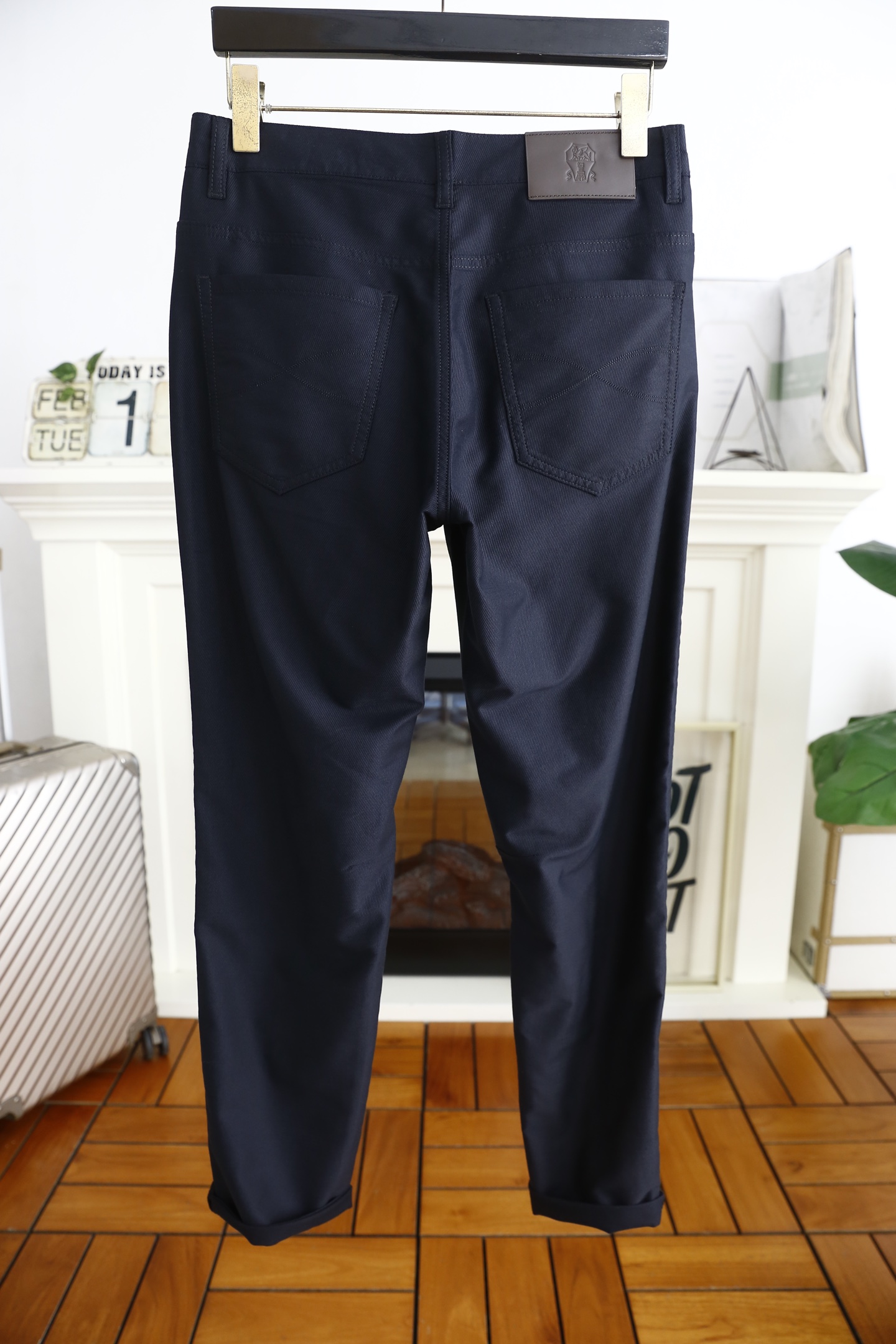 🔥Brunello Cucinelli.
2025春季男士新品商务休闲男士休闲长裤！整体简约的设计，经典