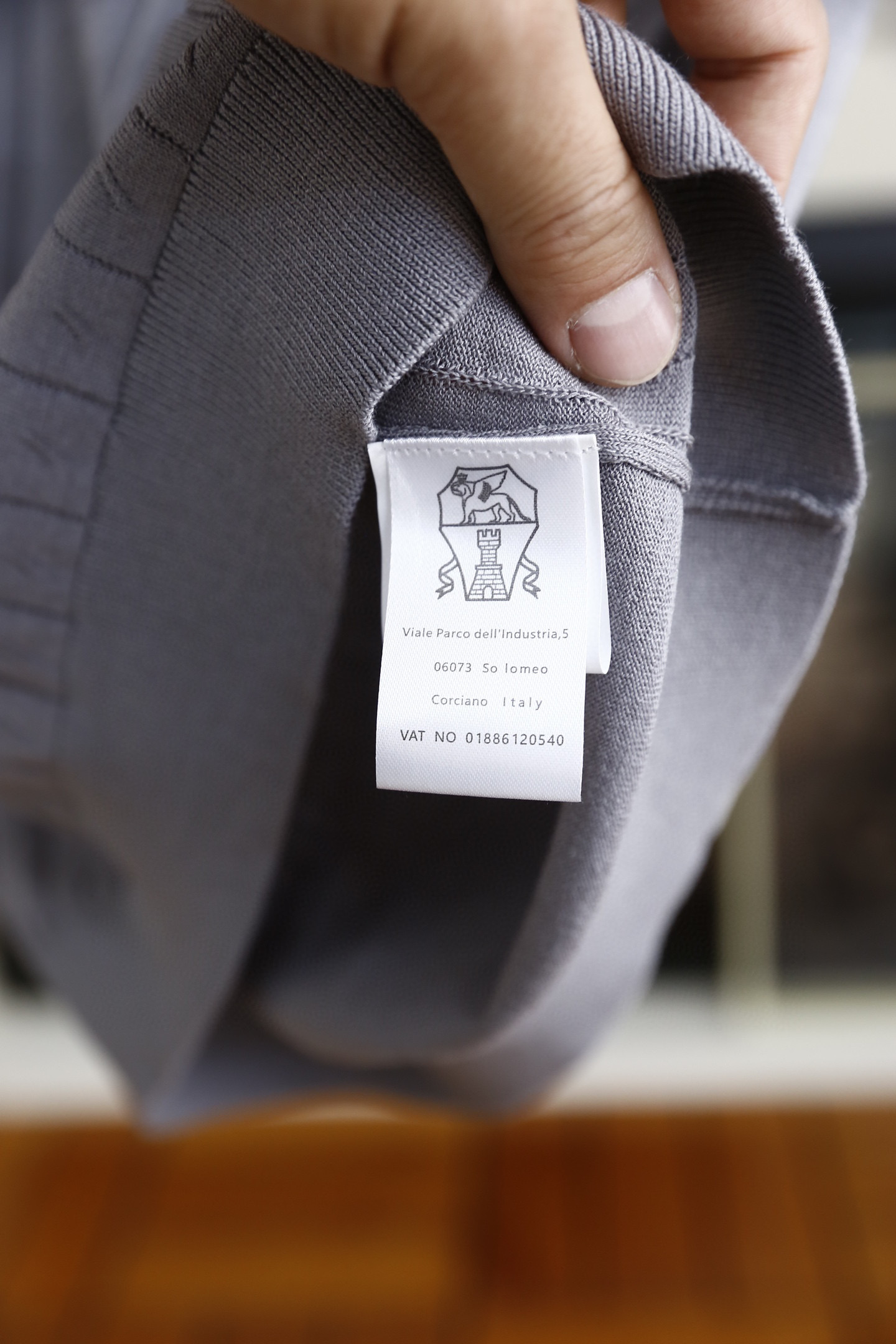 🔥Brunello Cucinelli.
25早春新品时尚短袖毛衫👍🏼奢华经典元素搭配！衣橱里不可或缺的
