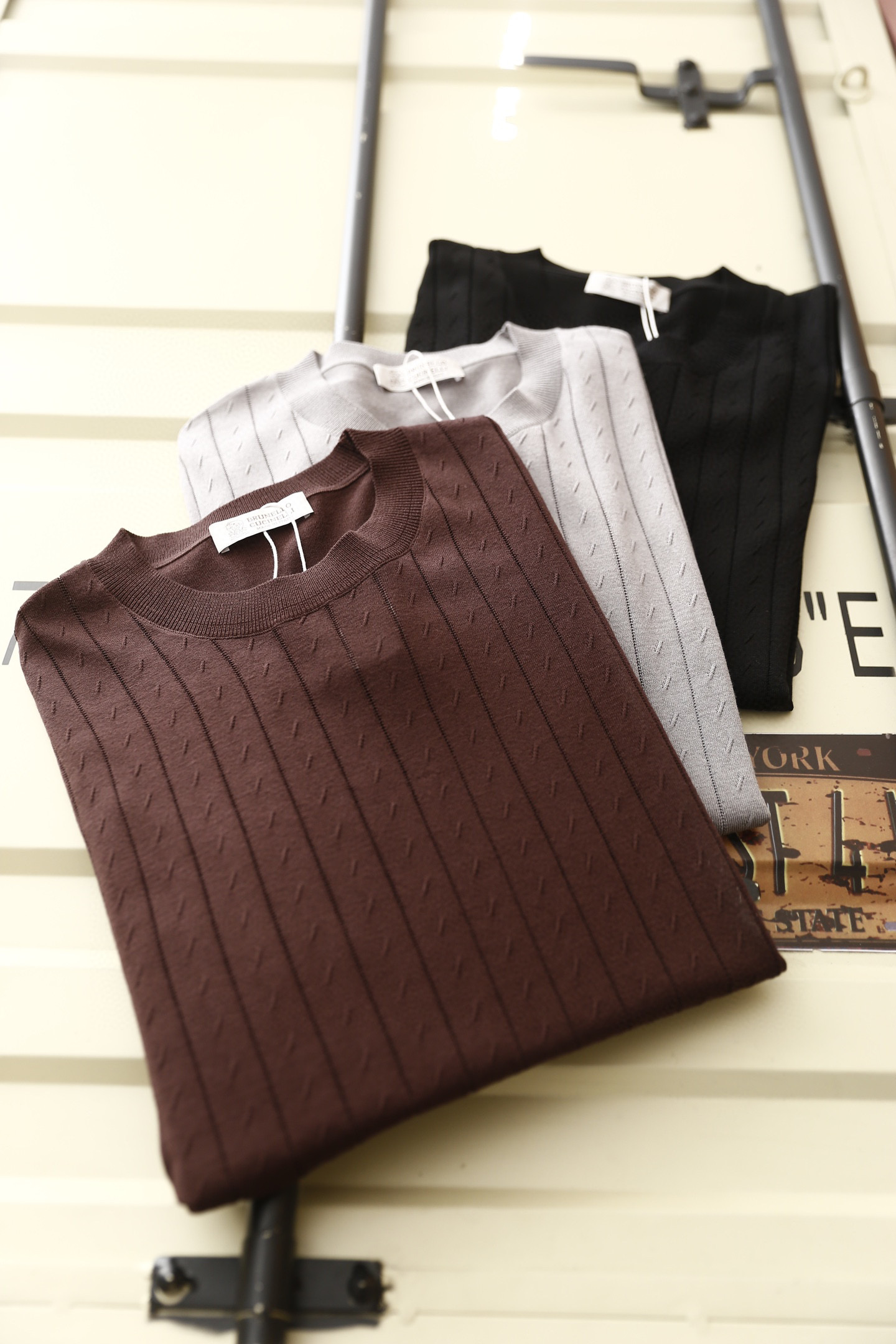 🔥Brunello Cucinelli.
25早春新品时尚短袖毛衫👍🏼奢华经典元素搭配！衣橱里不可或缺的