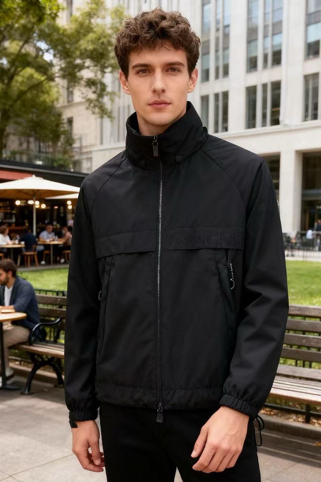 NO:599959,Meng Mouth/Mo*cler. New products for autumn 2025!  Stylish men's stand collar zipper jacket!  Comfortable and versatile!  A very popular item!  The luxury classic brand LOGO is matched with comfortable and warm fabrics with high weight. The texture is very delicate, the details and craftsmanship are exquisite, and the accessories are all supplied by foreign merchants. It is a highly fashionable single product. It will definitely be eye-catching when you go out on the street. It is an excellent piece of equipment that is one of a kind!  Counter sizes M-3XL, shipped the next day!  ,,Moncler,jackets & coats,alexander wang19860909蒙口/Mo*cler. 2025秋季新品！时尚男士立领拉链夹克！舒适百搭！人气极高的一款单品！奢华经典品牌LOGO搭配采用舒适保暖面料高克重材质,质感非常细腻,细节工艺精湛考究,辅料皆为外商客供,塑造性极高的一款单品,出街造型绝对招眼吸睛,万里挑一的绝佳装备！专柜尺码M-3XL,隔天出货！,,Moncler,jackets & coats,alexander wang,Men's clothing