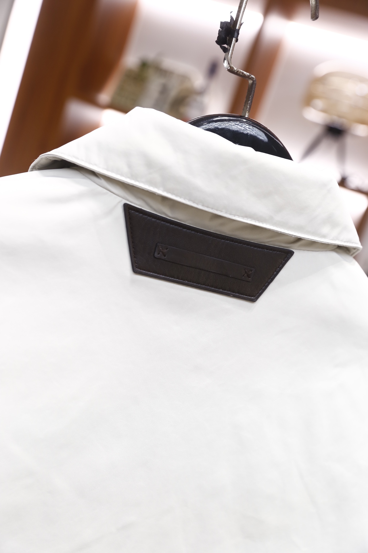 🔥杰尼亚.25秋冬新品！时尚男士翻领羽绒夹克，采用防风抗皱的面料打造，内里填充羽绒材质，保暖性出众且衣身