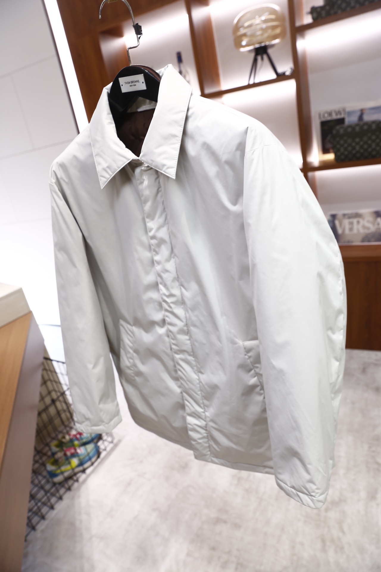 🔥杰尼亚.25秋冬新品！时尚男士翻领羽绒夹克，采用防风抗皱的面料打造，内里填充羽绒材质，保暖性出众且衣身